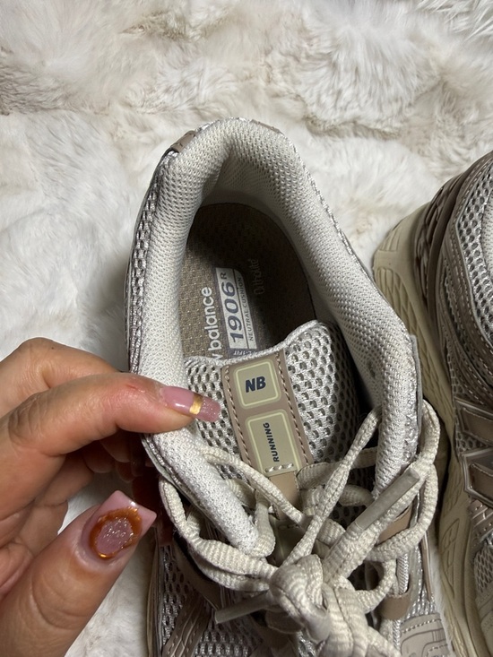 New Balance Light Beige Mesh Athletic Sneakers - Picture 4 of 7